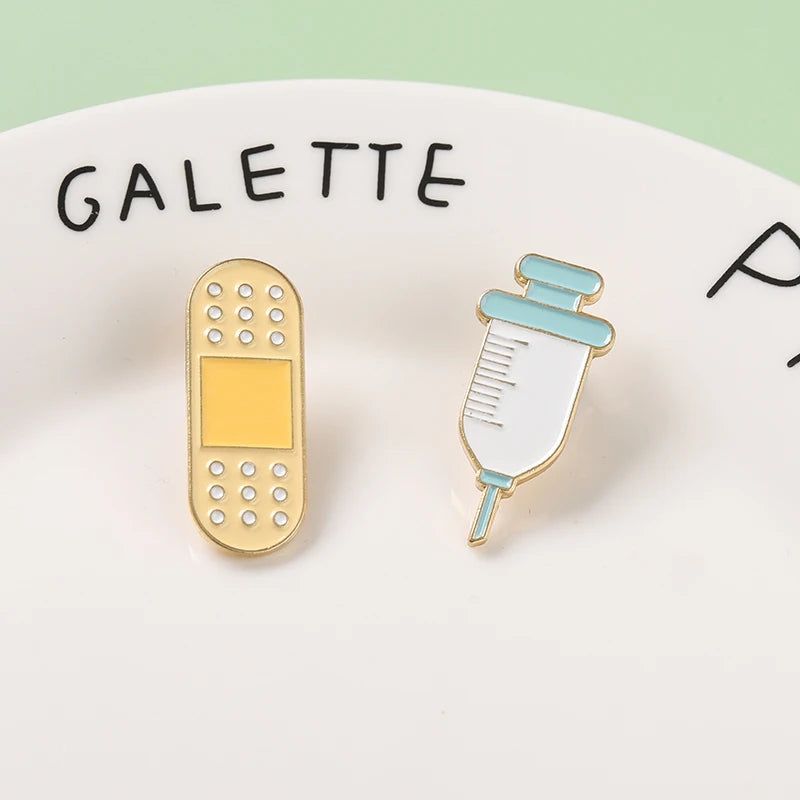 Medical Enamel Pins, Metal Syringe & Bandage, Jewelry Gifts for Doctor Or Nurse