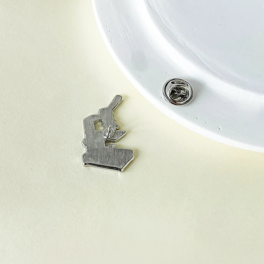 Hanreshe, Medical Science Enamel Broach, great gift for Doctors, Nurses and Scientists