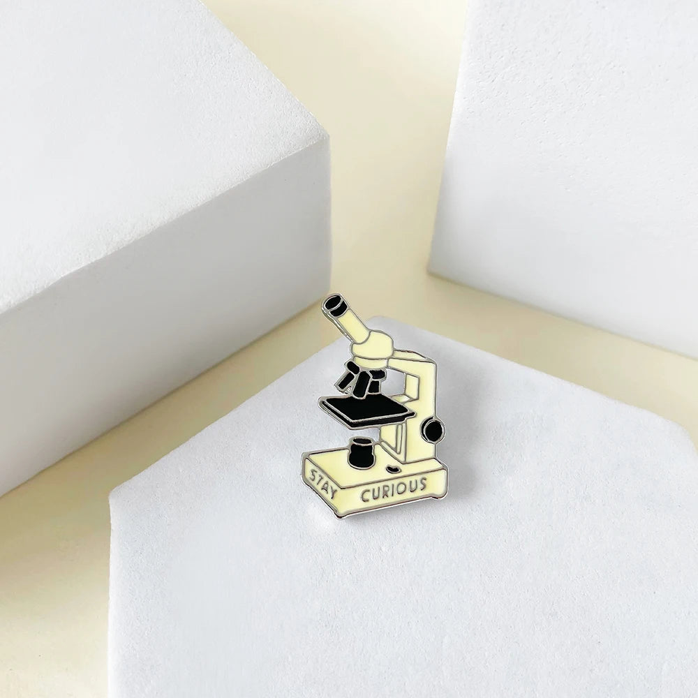 Hanreshe, Medical Science Enamel Broach, great gift for Doctors, Nurses and Scientists